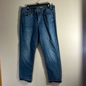 Universal Thread Mid Rise Boyfriend Jean